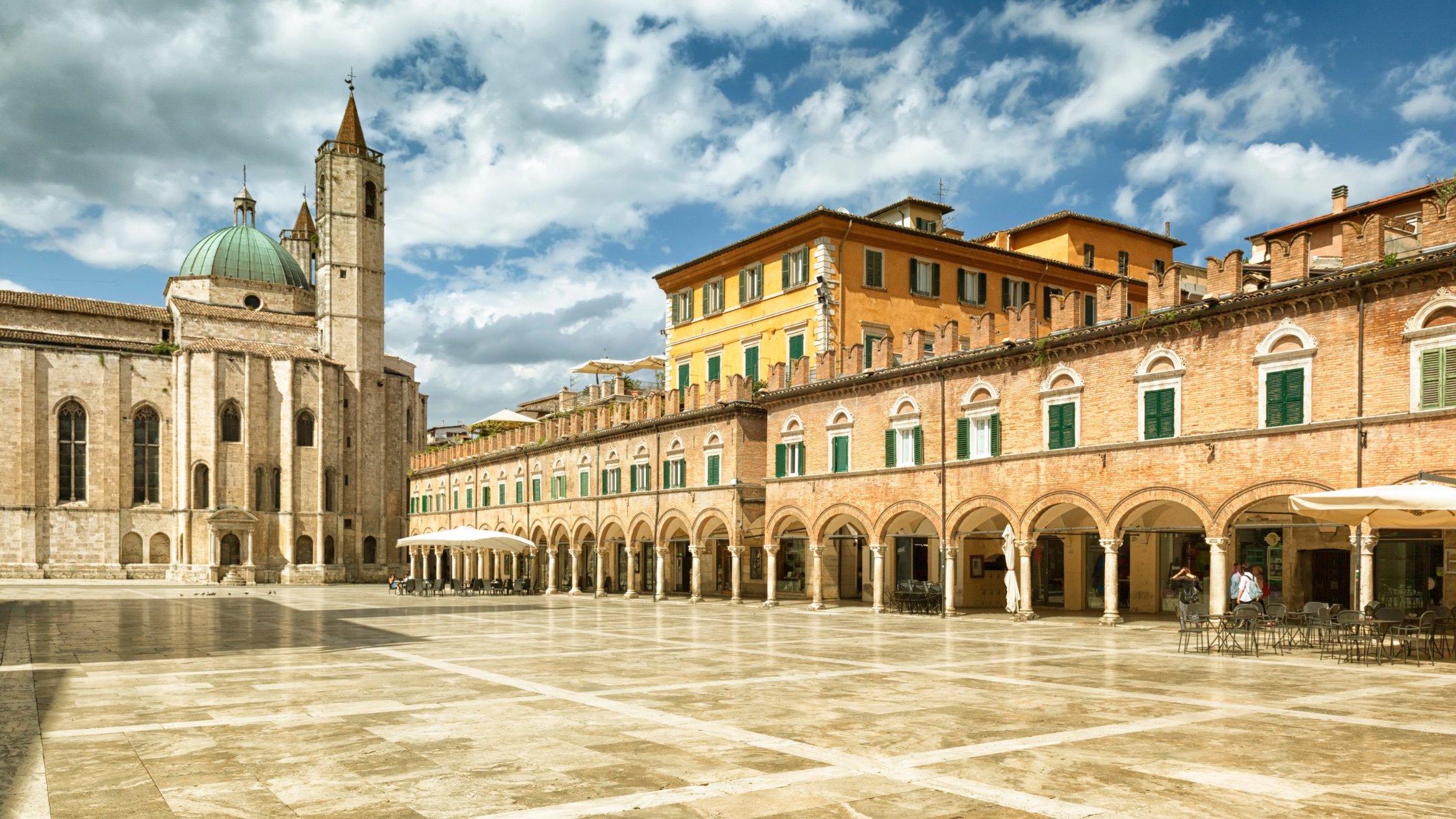 Ascoli Piazza del Popolo 