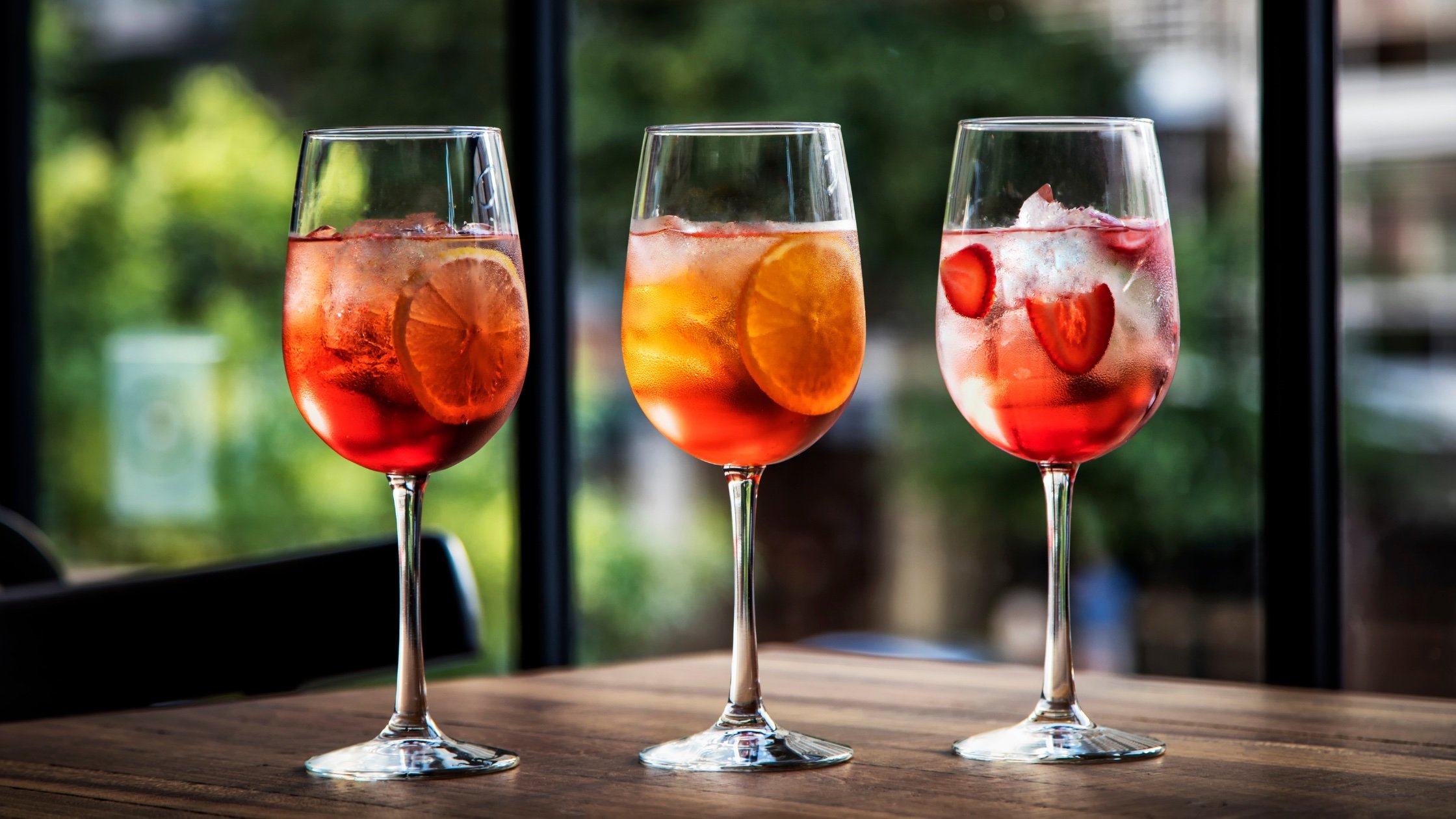 These Are The Best Glasses For Spritz Cocktails