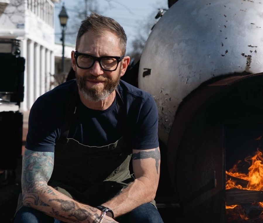 Chef Hugh Mangum web orizontal-900x762