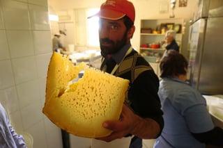 cheese_maker_belice_valley_sicily.jpg