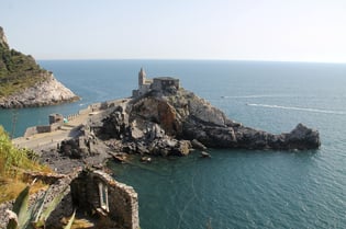 portovenere_cinque_terre_church